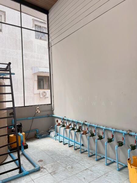 ขาย - ขายอพาร์ตเมนต์พร้อมดำเนินกิจการต่อได้ทันที ซอยจรัญสนิทวงศ์ 44, กรุงเทพ