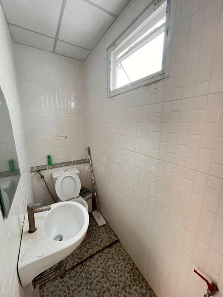 ขาย - ขายอพาร์ตเมนต์พร้อมดำเนินกิจการต่อได้ทันที ซอยจรัญสนิทวงศ์ 44, กรุงเทพ