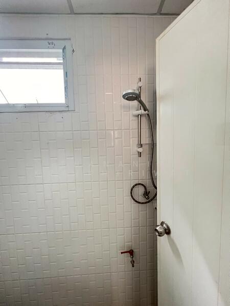 ขาย - ขายอพาร์ตเมนต์พร้อมดำเนินกิจการต่อได้ทันที ซอยจรัญสนิทวงศ์ 44, กรุงเทพ