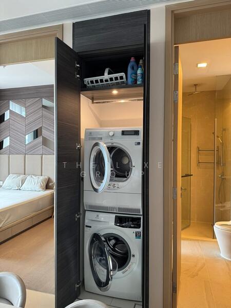 The Esse Asoke, Bangkok, 333 Soi Sukhumvit 21, Sukhumvit Road, Khlongtoei Nua, Watthana, Bangkok, 2 Bedrooms, 75 sqm, Condo For Rent, by The Luxe Group, 60219871 - DDproperty.com