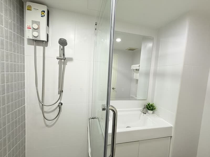 U Delight @ Onnut Station, Bangkok, 406 Sukhumvit 77 Road, Suan Luang, Bangkok, 1 Bedroom, 30 sqm, Condo For Sale, by ศิรินทร์ธร โรจนบวร, 60219880 - DDproperty.com