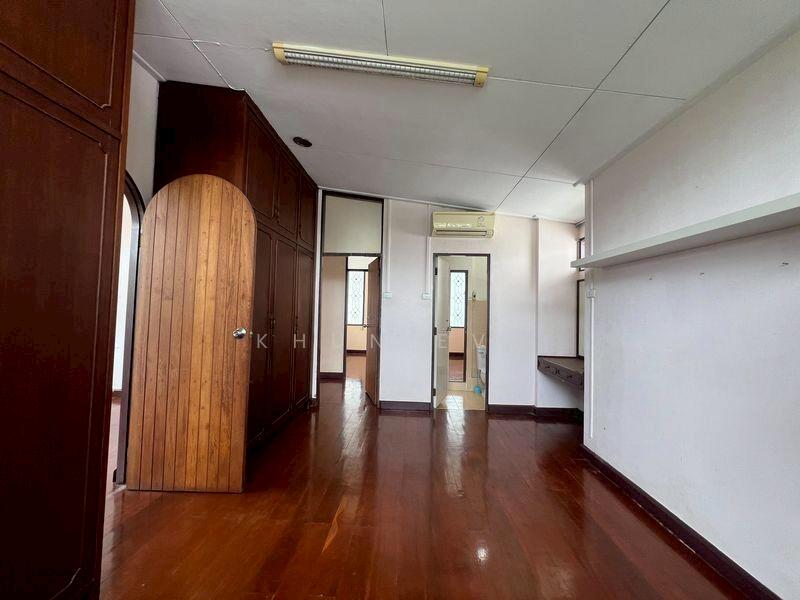 For Rent - House for rent in Sukhumvit 71 Pridi Banomyong 26 Company registration allowed ( SPSEVE1353 ), Bangkok