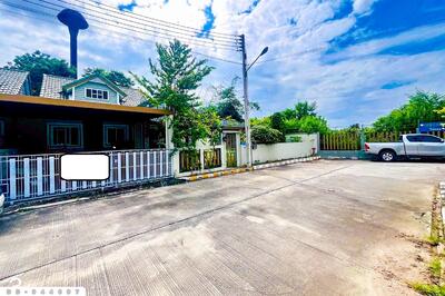 ขาย - DD-944697 บ้านแฝด ณฐาวดี วิลเลจ ศรีราชา-หนองยายบู่ ชลบุรี ใกล้ไทวัสดุ ศรีราชา, ชลบุรี