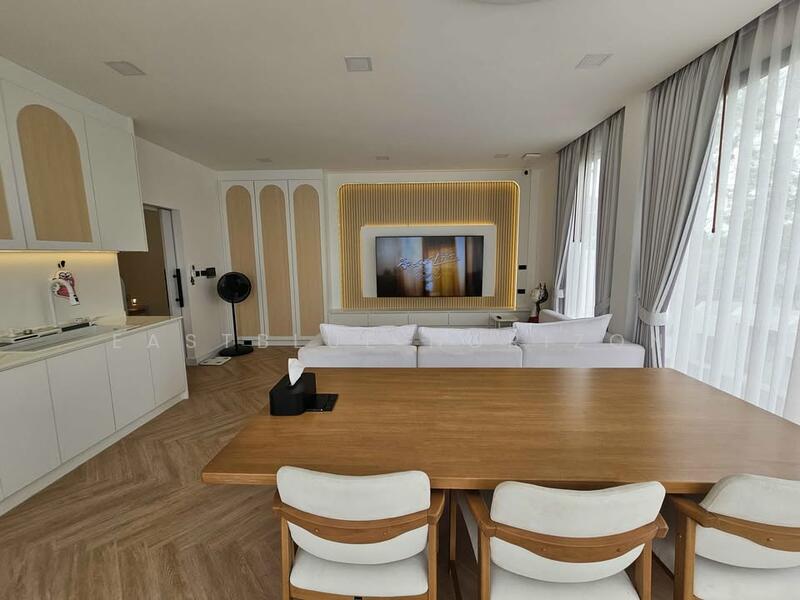 ให้เช่า - Nakarin Garden Village : หมู่บ้านนครินทร์การ์เด้น, กรุงเทพ