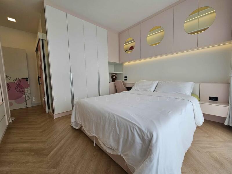 ให้เช่า - Nakarin Garden Village : หมู่บ้านนครินทร์การ์เด้น, กรุงเทพ