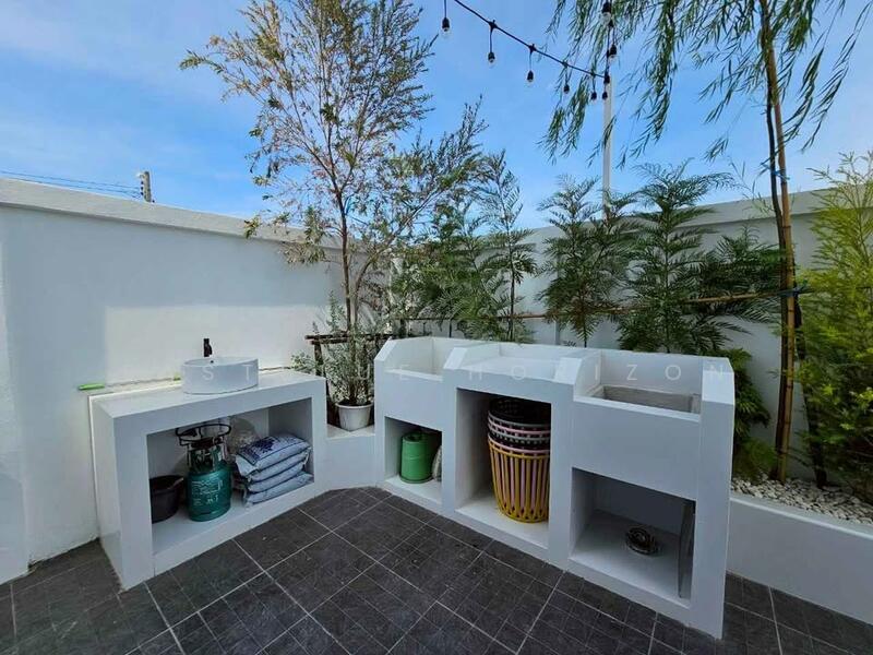 ให้เช่า - Nakarin Garden Village : หมู่บ้านนครินทร์การ์เด้น, กรุงเทพ