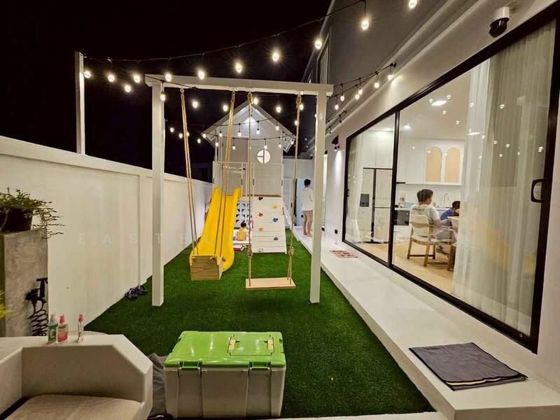 ให้เช่า - Nakarin Garden Village : หมู่บ้านนครินทร์การ์เด้น, กรุงเทพ