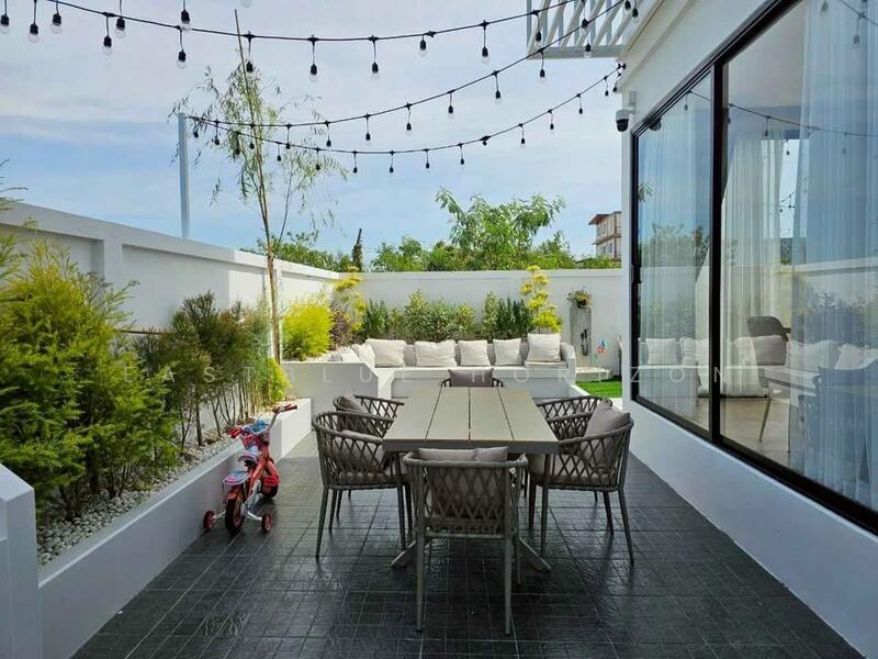 ให้เช่า - Nakarin Garden Village : หมู่บ้านนครินทร์การ์เด้น, กรุงเทพ