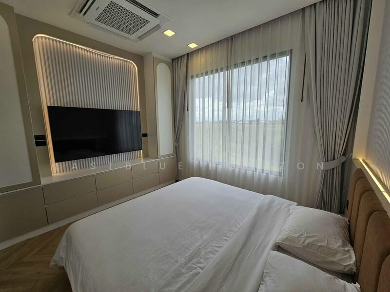 ให้เช่า - Nakarin Garden Village : หมู่บ้านนครินทร์การ์เด้น, กรุงเทพ