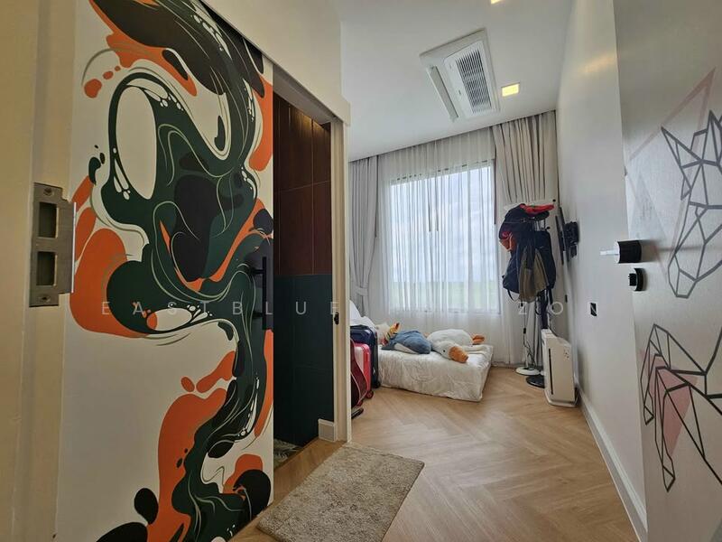 ให้เช่า - Nakarin Garden Village : หมู่บ้านนครินทร์การ์เด้น, กรุงเทพ