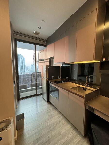 The Room Sukhumvit 69, Bangkok, 1539 Sukhumvit Road, Phra Kanong Nua, Watthana, Bangkok, 1 Bedroom, 35 sqm, Condo For Rent, by Caveman Property, 60221201 - DDproperty.com