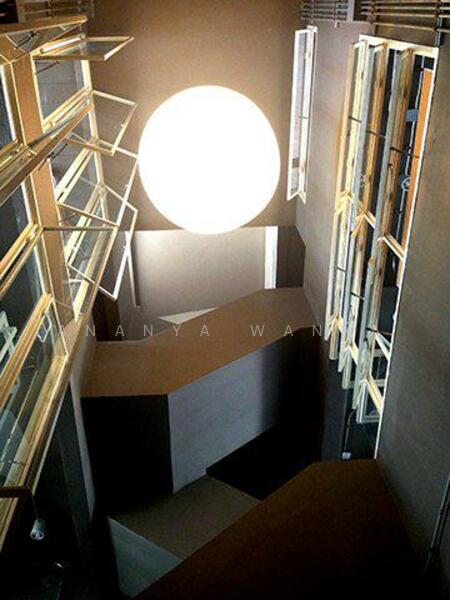 For Rent - 5-Bedroom Townhouse, Bangkok