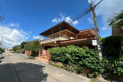 ขาย - ขายบ้านเดี่ยว 2ชั้น หมู่บ้านสินธนา 58ตร.ว.นวมินทร์ 58 พร้อมอยู่, กรุงเทพ