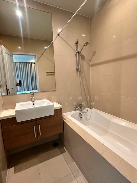 Noble Refine, Bangkok, Soi Sukhumvit 26, Sukhumvit Road, Khong Tan, Khlong Toei, Bangkok, 1 Bedroom, 57 sqm, Condo For Rent, by Komkrit Arunvessased , 60221722 - DDproperty.com
