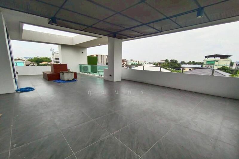 ขายบ้านเดี่ยว 3ชั้น 100ตร.ว. ลาดพร้าว 71 สังคมสงเคราะห์ 16, Bangkok, Lat Phrao, Lat Phrao, Bangkok, 3 Bedrooms, 800 sqm, Single Detached House For Sale, by คุณนทร, 60221842 - DDproperty.com