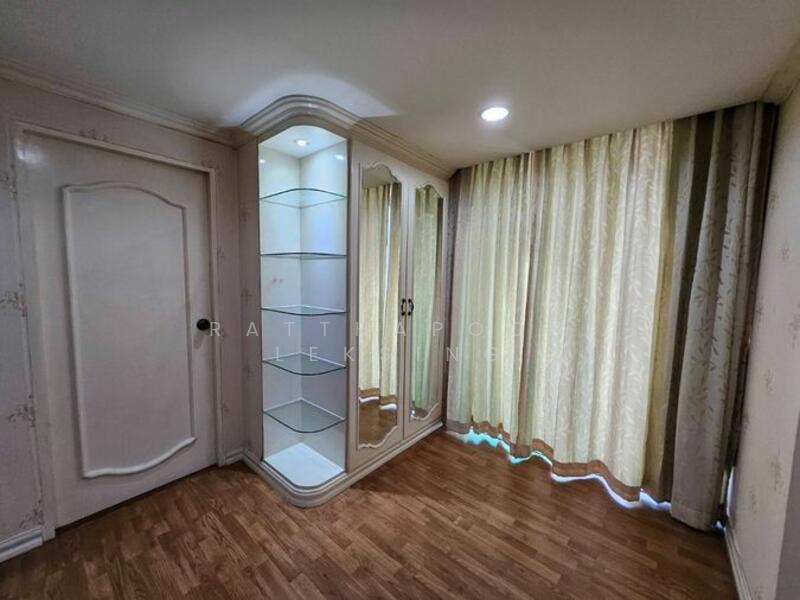 For Rent - The Kris Ratchada 17, Bangkok