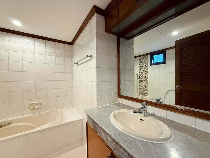 Sethiwan Residence : เศรษฐีวรรณ เรสซิเดนซ์, กรุงเทพ, ซอยสุขุมวิท 13, คลองเตยเหนือ, วัฒนา, กรุงเทพ, 400 ตร.ม., อพาร์ทเมนท์ ให้เช่า, โดย Bangkok Residential, 60222817 - DDproperty.com