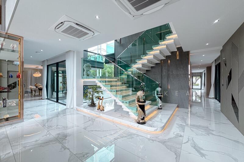 ขาย - สัมผัสความสง่างาม ความสะดวกสบาย และความเป็นส่วนตัวเหนือระดับ., ชลบุรี