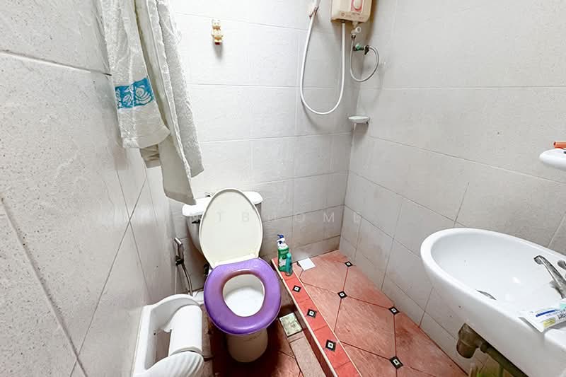Nanthana Garden Rangsit, Pathum Thani, Soi Baan Klang, Ban Klang, Muang Pathum Thani, Pathum Thani, 4 Bedrooms, 180 sqm, Townhouse For Sale, by NTBHOME, 60223336 - DDproperty.com