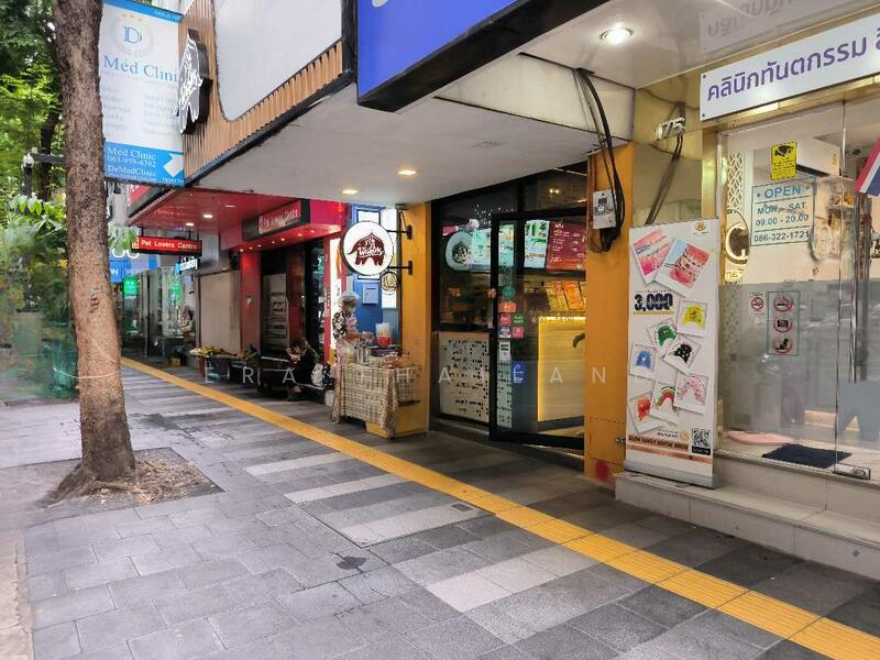 For Sale - ขายอาคารพาณิชย์พร้อมผู้เช่า “ใจกลางสีลม” ใกล้ BTS ศาลาแดง, Bangkok