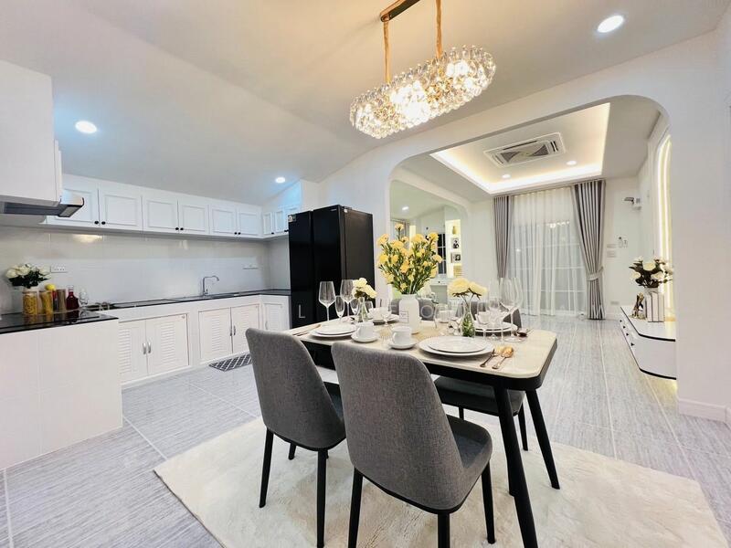 ขาย - บ้านเดี่ยวรีโนเวทใหม่ ใจกลางนาเกลือ, พัทยา