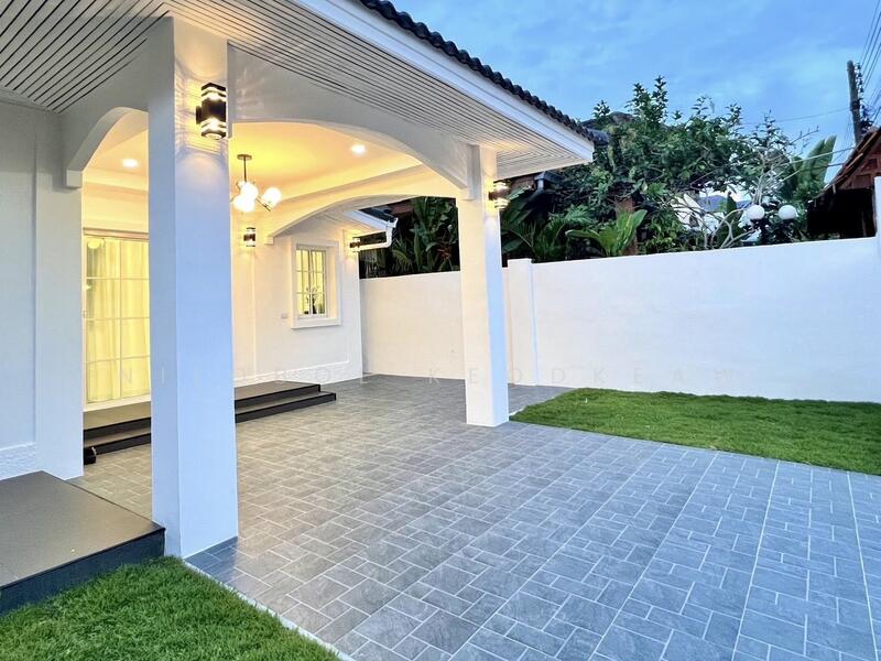 ขาย - บ้านเดี่ยวรีโนเวทใหม่ ใจกลางนาเกลือ, พัทยา