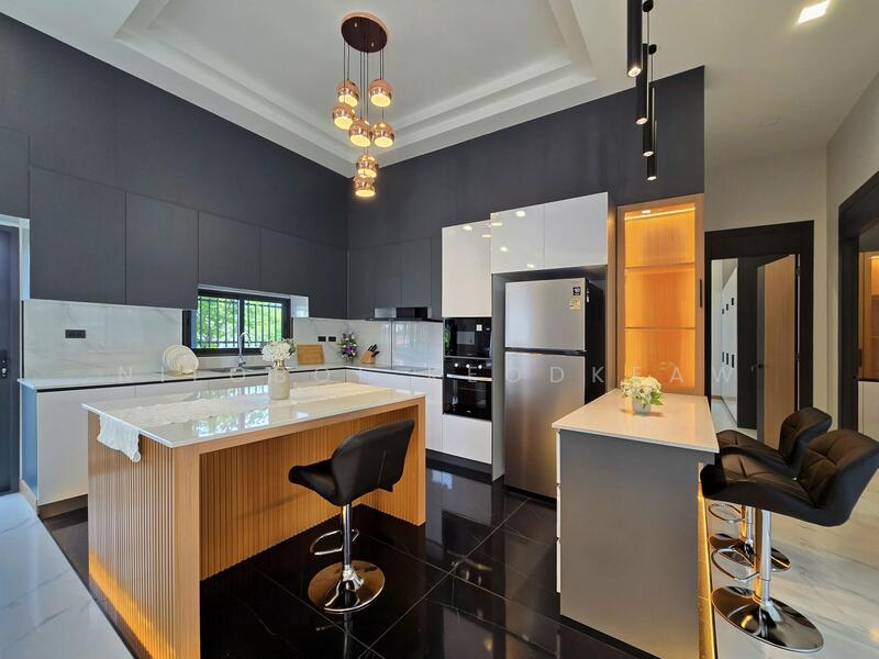 ขาย - สำหรับ ขาย วิลล่า ที่ โป่ง, ชลบุรี