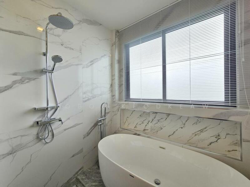 ขาย - สำหรับ ขาย วิลล่า ที่ โป่ง, ชลบุรี