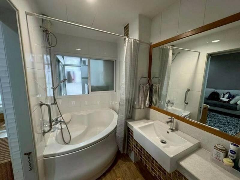 For Rent - Ladda Condo View, Chon Buri