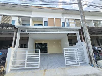 ขาย - Medio Nimitmai : เมดิโอ้ นิมิตใหม่, กรุงเทพ