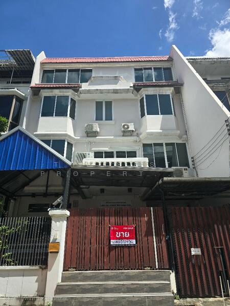 For Sale - ทาวน์โฮมบางกะปิ กรุงเทพมหานคร, Bangkok