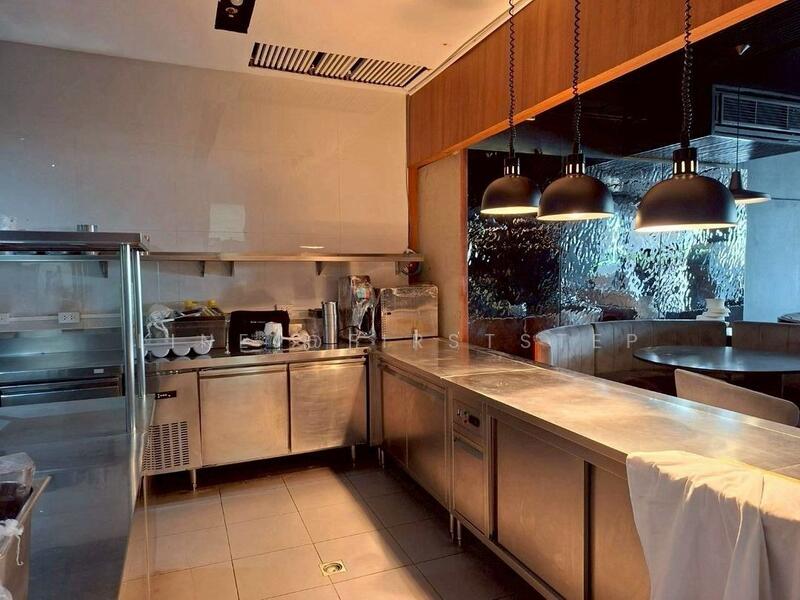 For Rent - Rooftop Restaurant, Asoke-Phrom Phong, Near BTS Asoke & Phrom Phong, Bangkok