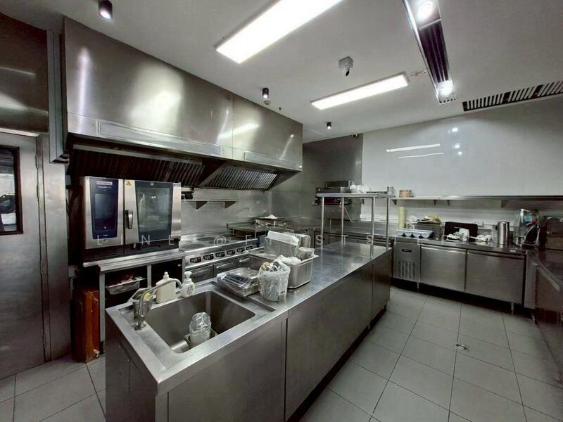 For Rent - Rooftop Restaurant, Asoke-Phrom Phong, Near BTS Asoke & Phrom Phong, Bangkok