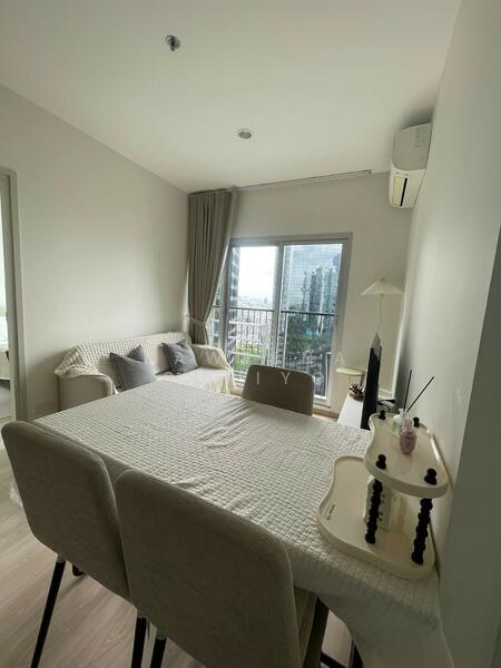 Noble Revolve Ratchada 2, Bangkok, 70 Soi Ratchadaphisek 10, Ratchadaphisek Road, Huai Khwang, Huai Khwang, Bangkok, 2 Bedrooms, 39 sqm, Condo For Rent, by Thawatchai Methawongworakul, 60224576 - DDproperty.com