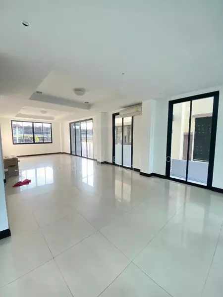 For Rent - For Rent Bangkok Home Office Meng Jai Ratchada Wang Thonglang BRE26021, Bangkok