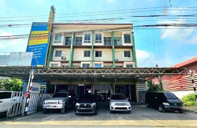 ขาย - อาคารพาณิชย์ 4 ชั้น 3 คูหา ลาดหลุมแก้ว, ปทุมธานี