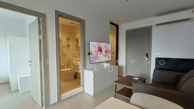 For Rent - Life Asoke-Rama 9, Bangkok