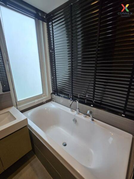 Siri At Sukhumvit, Bangkok, 902 Sukhumvit Road, Phra Kanong, Khlong Toei, Bangkok, 2 Bedrooms, 75 sqm, Condo For Rent, by Connex Property, 60226335 - DDproperty.com