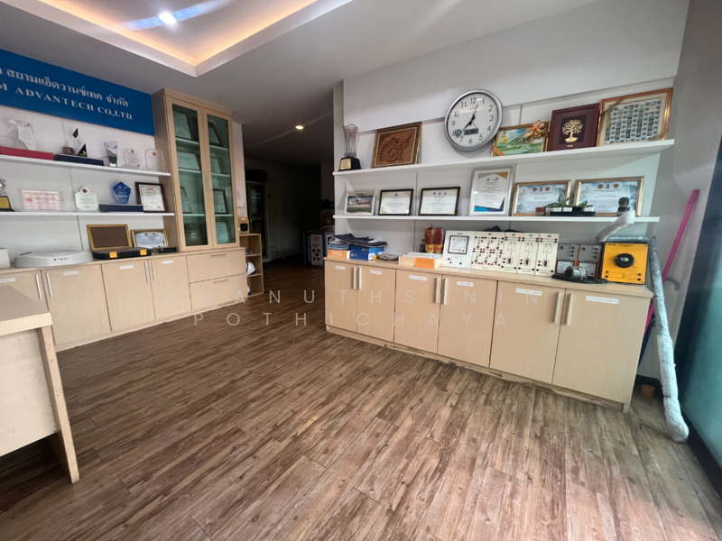 ขาย - บ้านเดี่ยว 2 ชั้น หมู่บ้าน ป.ผาสุก บรมราชชนนี 101 ทวีวัฒนา, กรุงเทพ