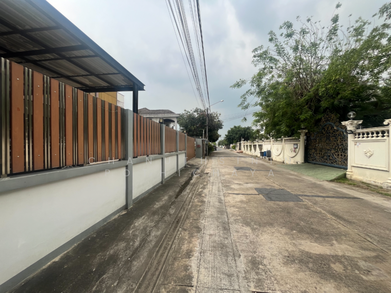 ขาย - บ้านเดี่ยว 2 ชั้น หมู่บ้าน ป.ผาสุก บรมราชชนนี 101 ทวีวัฒนา, กรุงเทพ