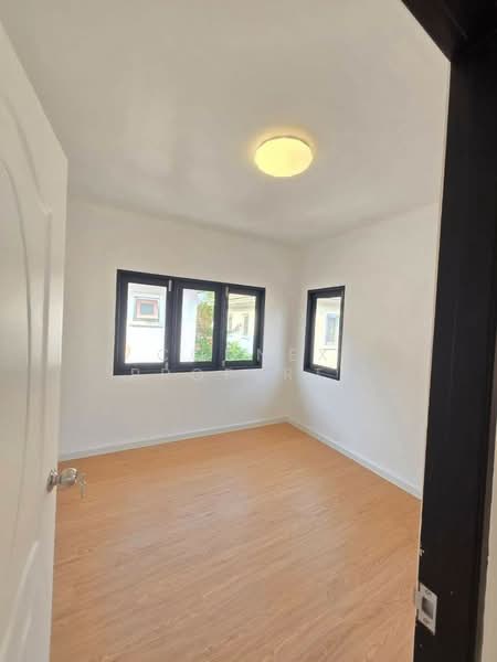 Passorn 3 Rangrit Klong 3, Pathum Thani, Yothathikan Khu Khot Road-Khlong Luang, Khlong Sam, Khlong Luang, Pathum Thani, 3 Bedrooms, 21 sqm, Single Detached House For Sale, by Connex Property, 60227109 - DDproperty.com