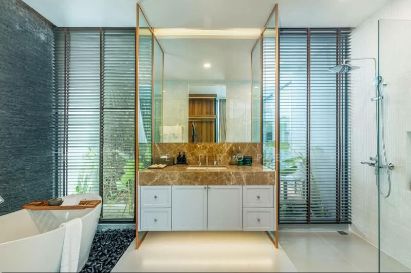 7S0178 Pool villa for sale 37,500,000 baht 4 bedroom 6 bathroom at rawai have fully furnished, Phuket, Rawai, Muang Phuket, Phuket, 4 Bedrooms, 470 sqm, Villa For Sale, by PK LIFE Property, 60227242 - DDproperty.com
