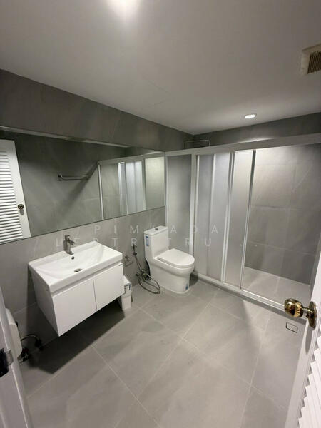 For Rent - The Royal Navin Tower, Bangkok