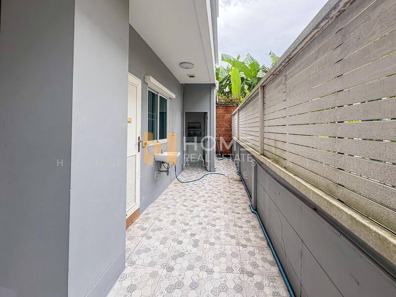 ขาย - Laddarom Elegance Kaset-Nawamin : ลัดดารมย์ อิลิแกนซ์ เกษตร-นวมินทร์, กรุงเทพ