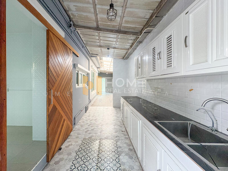 ขาย - Laddarom Elegance Kaset-Nawamin : ลัดดารมย์ อิลิแกนซ์ เกษตร-นวมินทร์, กรุงเทพ