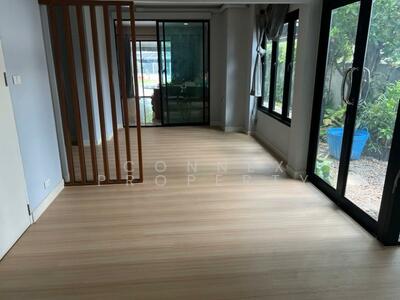 ขาย - Baan Klang Muang Ngamwongwan : บ้านกลางเมือง งามวงศ์วาน, กรุงเทพ