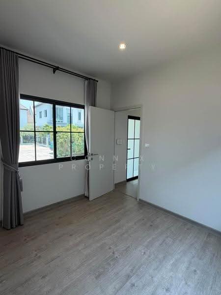 Saransiri Ramkhamhaeng, bangkok, 1499, Khlong Song Ton Nun, Lat Krabang, Bangkok, 4 Bedrooms, 158 sqm, Single Detached House For Sale, by Connex Property, 60227386 - DDproperty.com