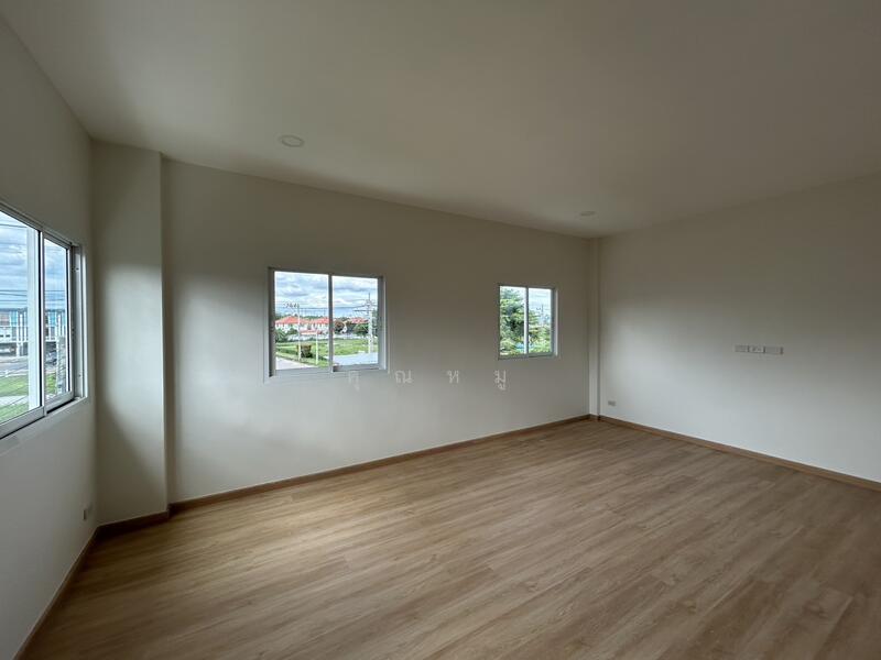 บ้านใหม่ทำเลทองในศรีราชา ชลบุรี ขาย ทาวน์เฮ้าส์ 2 ชั้น สไตล์มินิมอล ในโครงการ ไพรเวท 8, Chon Buri (Pattaya), Thung Suk La, Si Racha, Chon Buri (Pattaya), 2 Bedrooms, 154 sqm, Townhouse For Sale, by คุณหมู, 60227480 - DDproperty.com