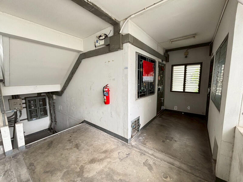 ขาย - Baan Ua-Athorn Khlong Thanon : บ้านเอื้ออาทร คลองถนน, กรุงเทพ