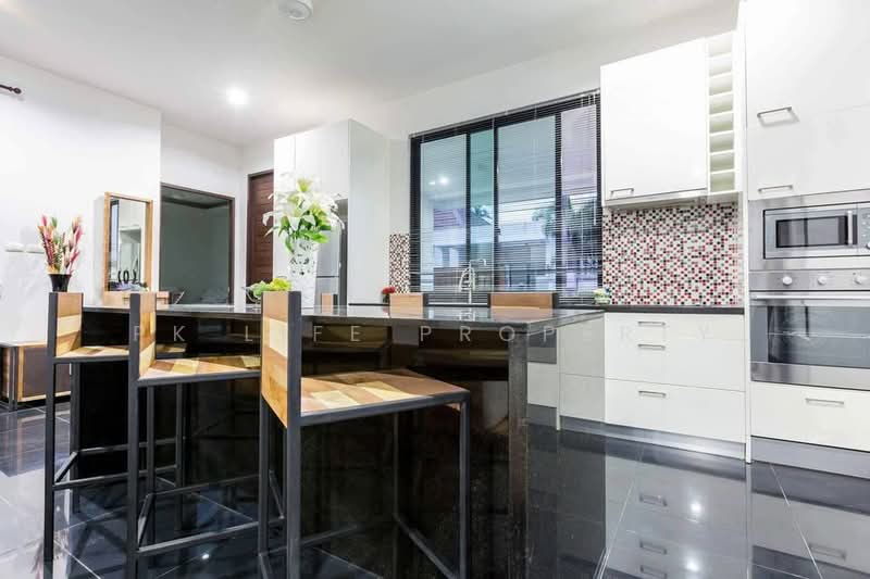 7R0963 Pool villa for rent 3 bedroom 3 bathrooom 78,000/month at rawai have fully furnished, Phuket, Rawai, Muang Phuket, Phuket, 3 Bedrooms, 200 sqm, Villa For Rent, by PK LIFE Property, 60228219 - DDproperty.com